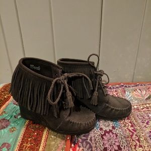 Minnetonka Wedges